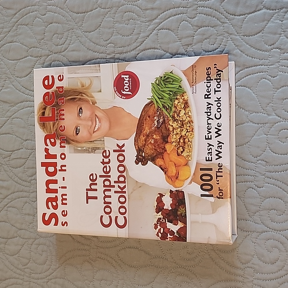 Sandra Lee Complete Cookbook